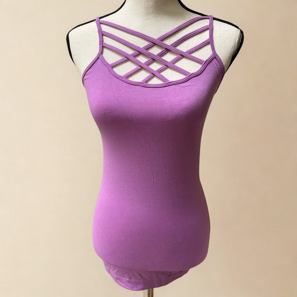 Zenana Outfitters Purple Fitted Cut Out Tank Top